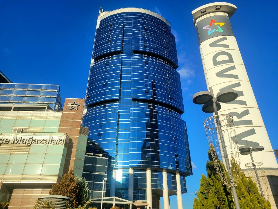 Armada Alışveriş ve İş Merkezi