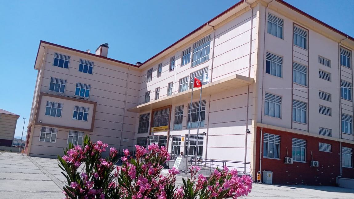 Dulkadiroğlu Anadolu Lisesi