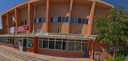 İsmet İnönü Kapalı Spor Salonu