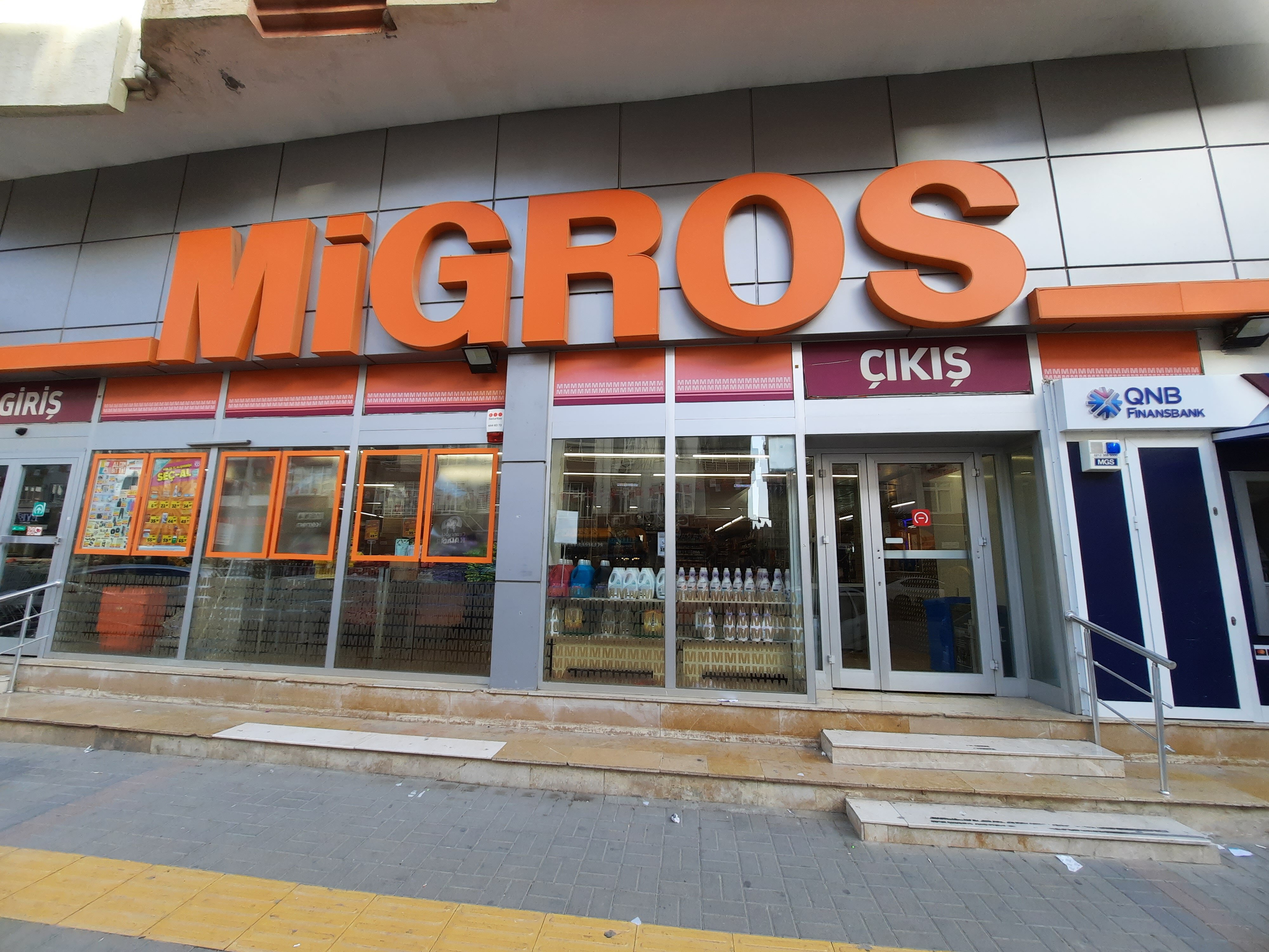 Mersin Tarsus Atatürk bulv. migros